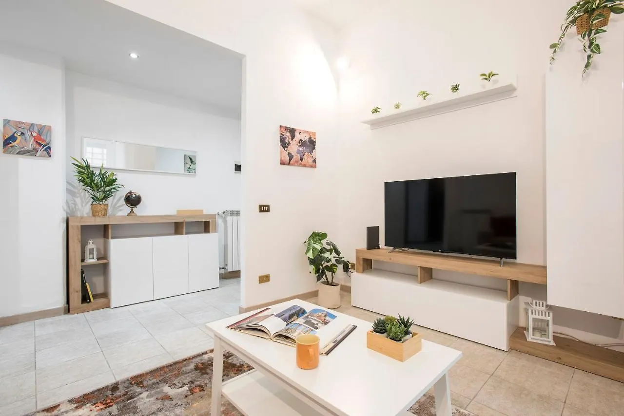 Apartment Exclusive Suite A Pochi Passi Dal Centro Rome Italy